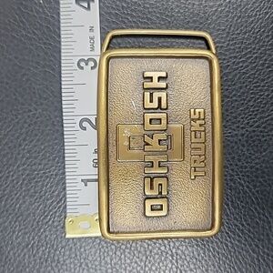 OSHKOSH TRUCK men's BUCKLE buckle